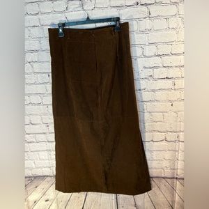 White Sag. Ladies Brown long skirt. Size 10. New